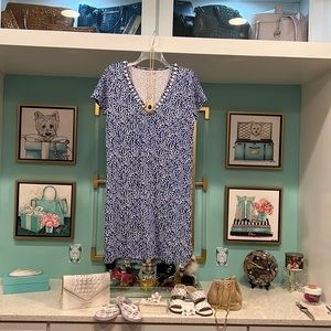 Lilly Pulitzer Etta V-Neck Dress-Corsica Blue EasyPeasy, Medium, washable